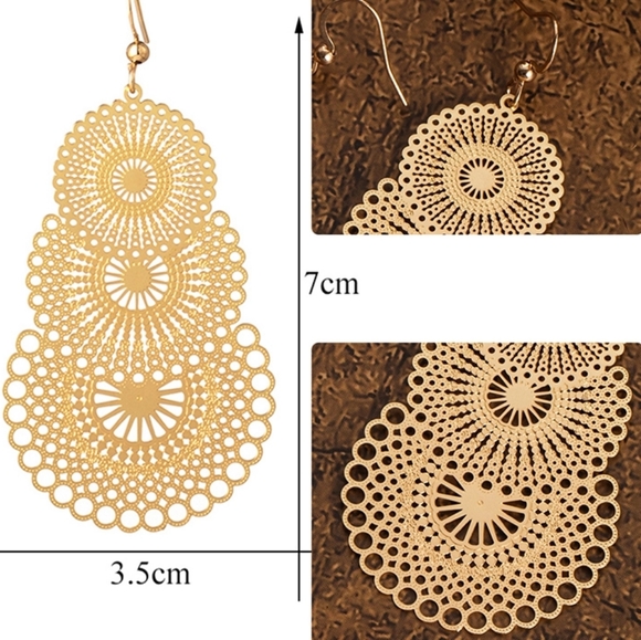 Lasercut Filigree Waterdrop Dangle Earring - Picture 4 of 6